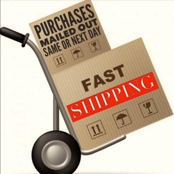 ๐ธ๐ผMeet your Posher, April - Picture 3 of 6